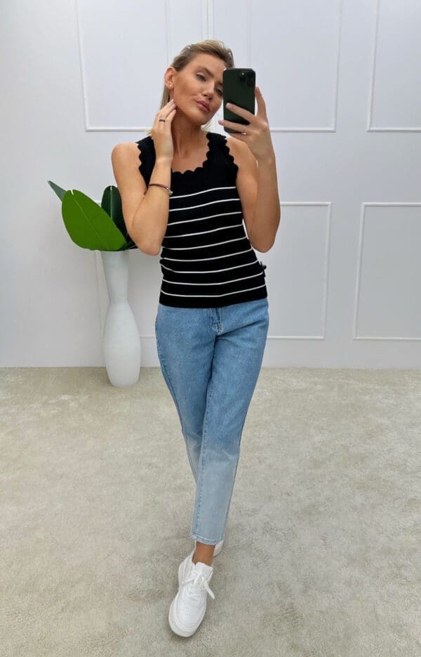 Standžios medžiagos marškinėliai