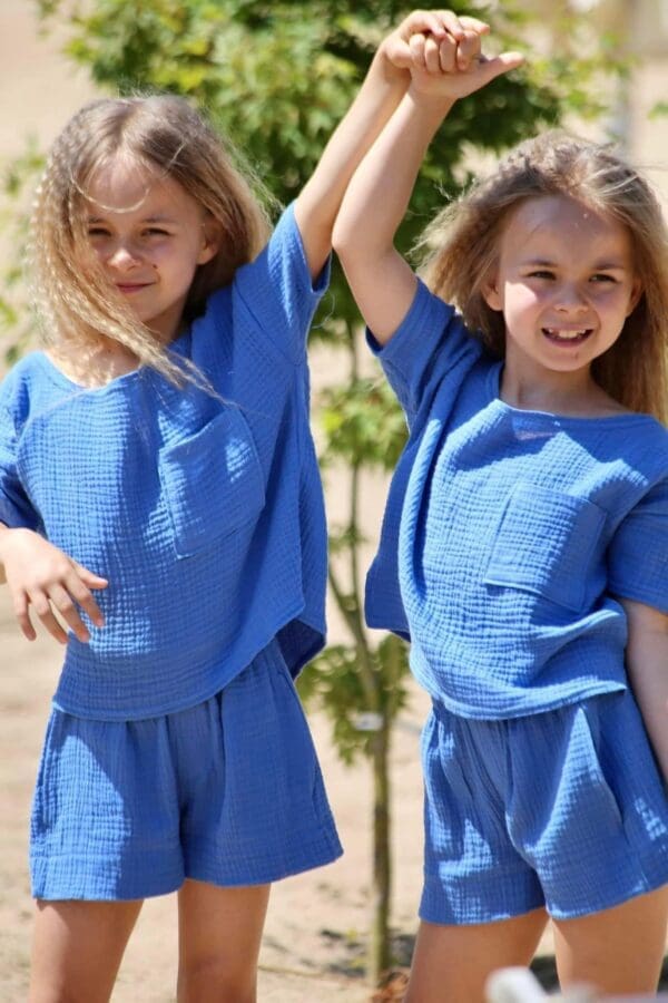 Mėlynos spalvos kostiumėlis