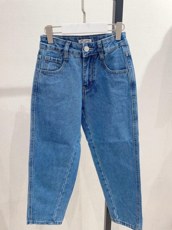 Džinsai tiesaus kirpimo mėlynos spalvos