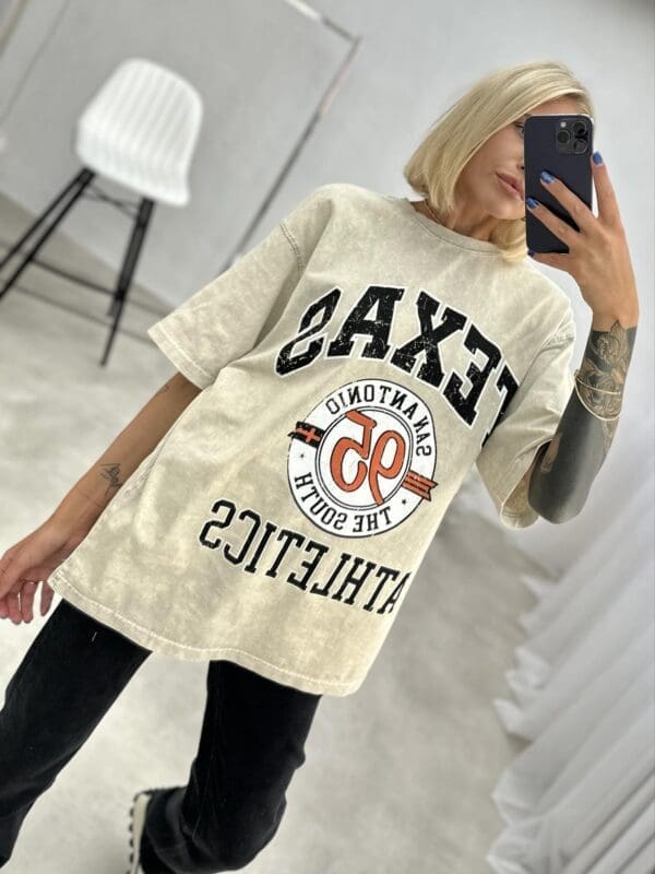 Stilingi oversize modelio marškinėliai