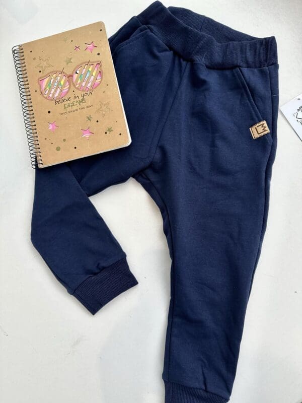 Laisvalaikio kelnės