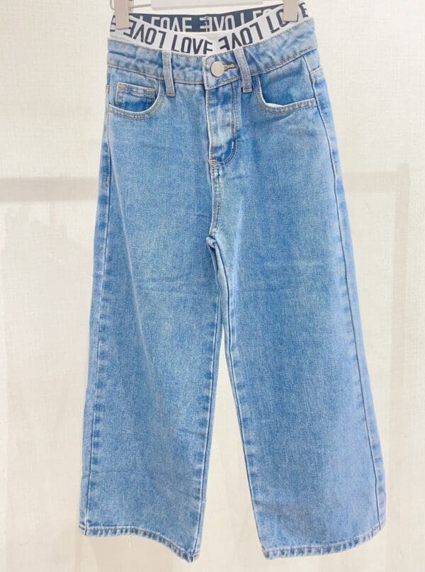 Laisvalaikio džinsai su juosta LOVE