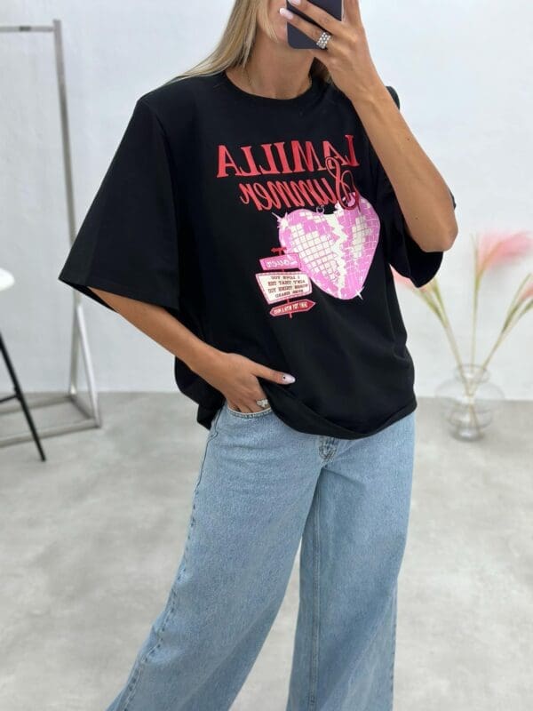 Stilingi marškinėliai su printu