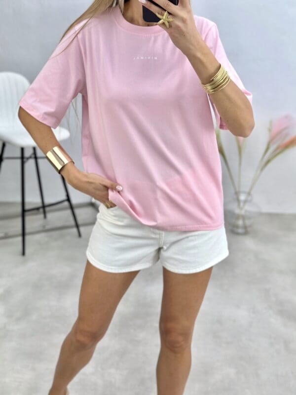 Minimalistiniai marškinėliai